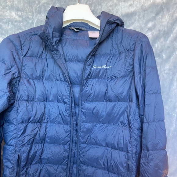 Eddie Bauer Down/Feather Lightweight Packable Hooded Puffer Jacket, Small - Picture 1 of 5